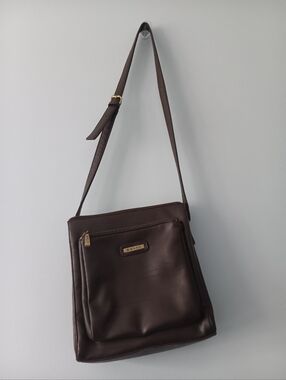 Relic Brown Crossbody Belt Strap Bag Faux Leather Zip Pocket